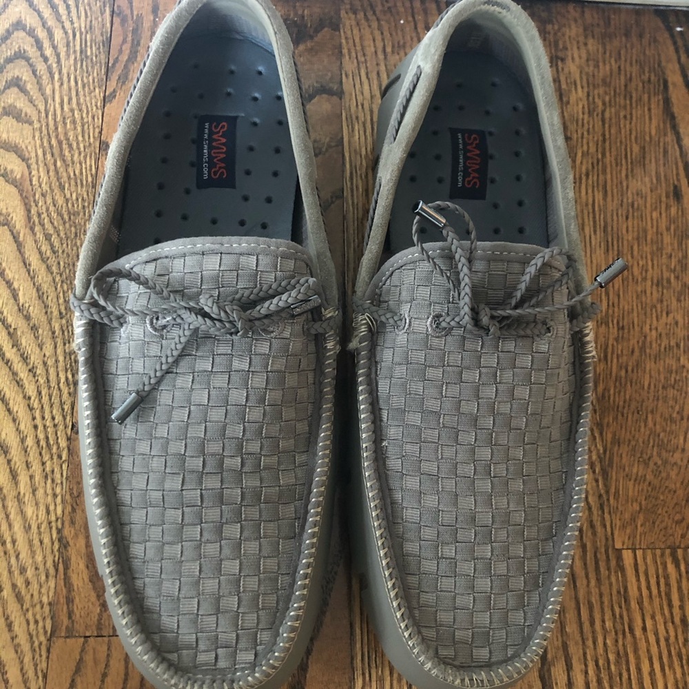 Men’s Swims woven loafers size 9